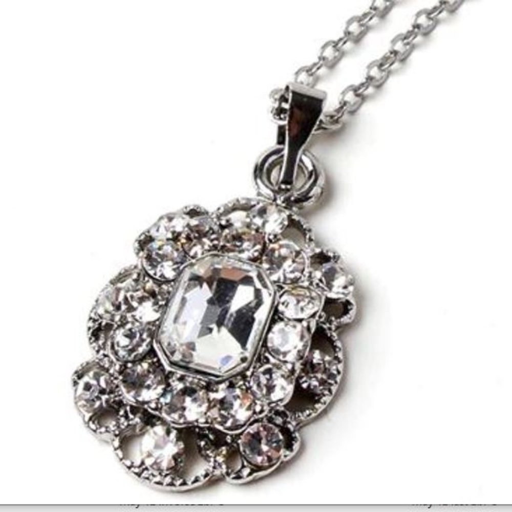 Amrita Singh Marjorie Pendant - Silvertone - new with tags -
